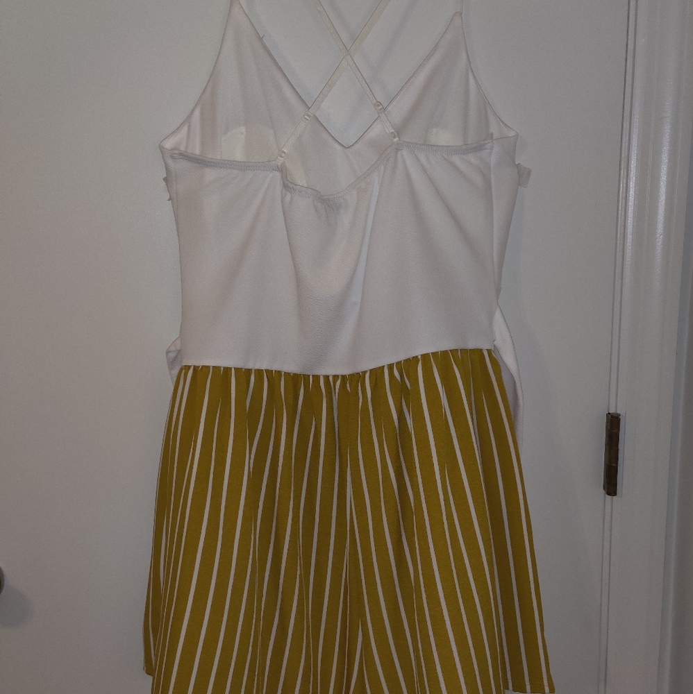 Romper - Picture 2 of 2